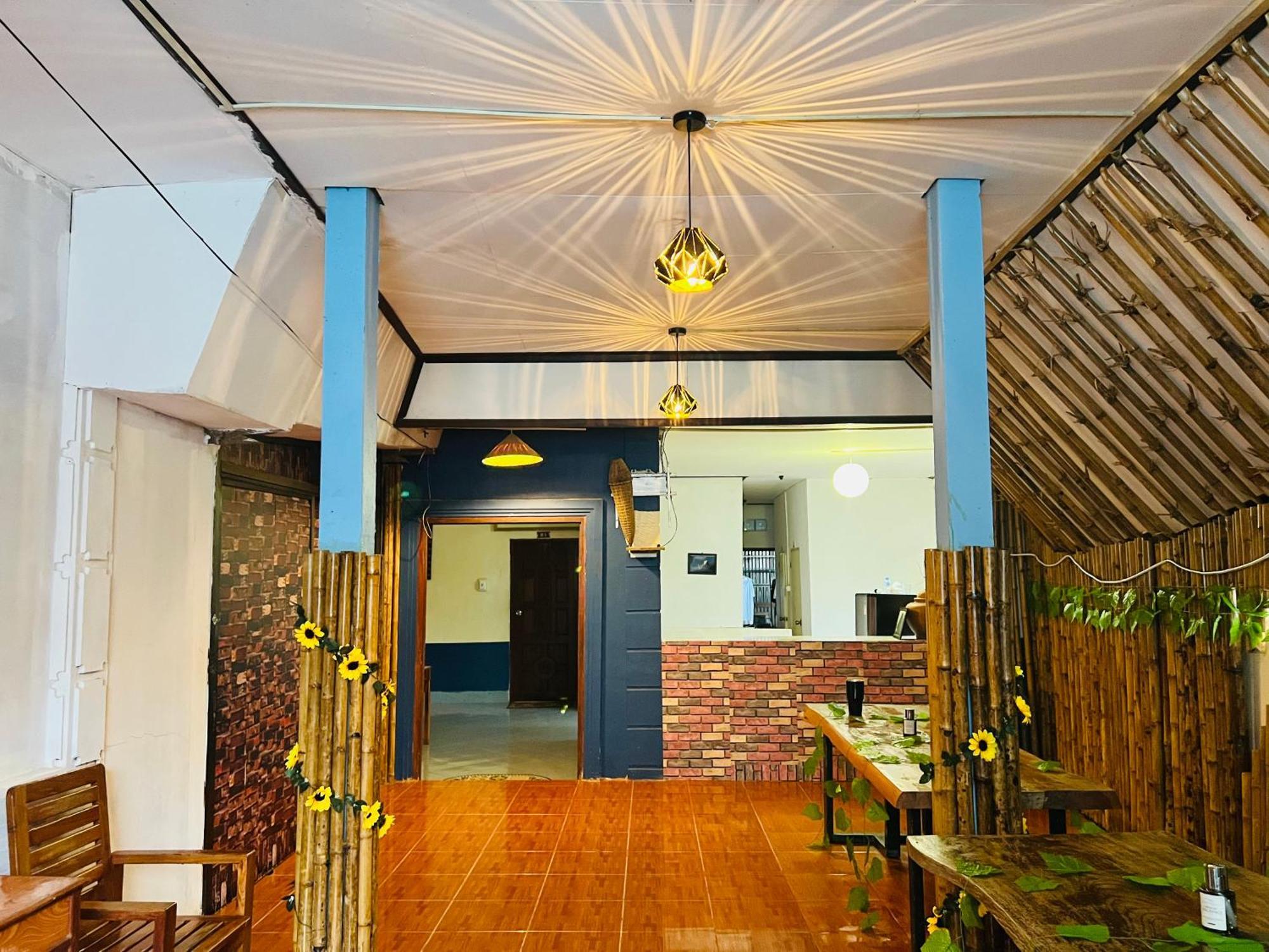 Vangvieng Pool House Hotel Vang Vieng Luaran gambar
