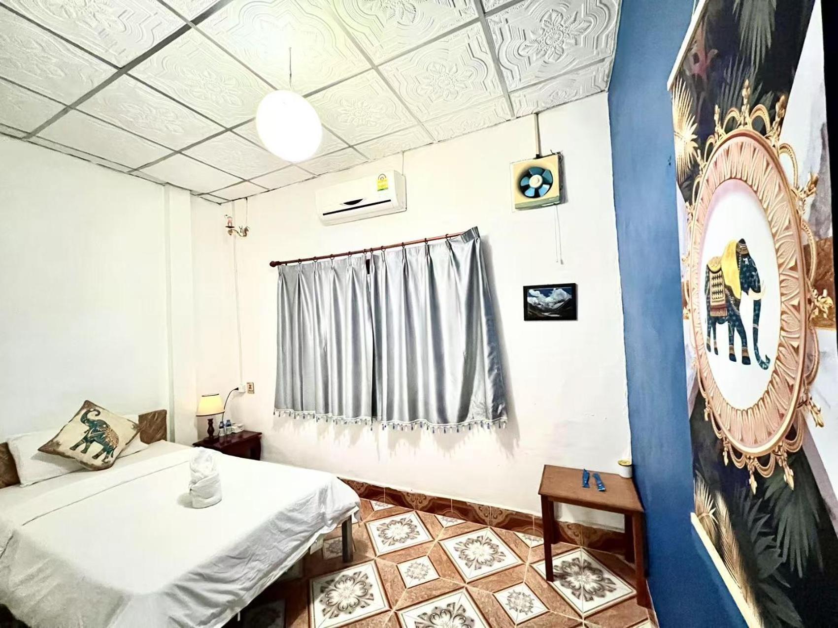 Vangvieng Pool House Hotel Vang Vieng Luaran gambar