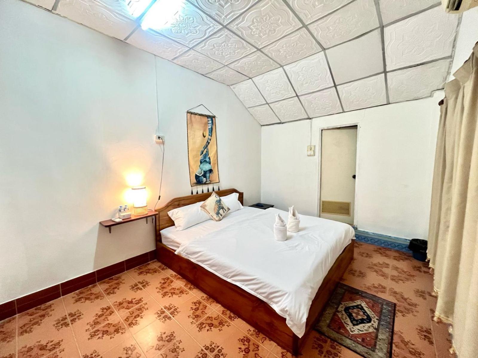 Vangvieng Pool House Hotel Vang Vieng Luaran gambar